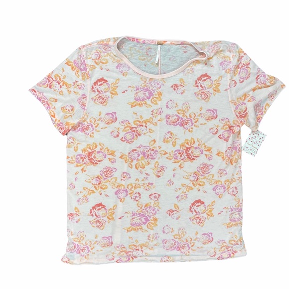 Free People Tops - *SOLD*🎉Host Pick!!🎉FREE PEOPLE Tourist Tee Floral in Blush Combo L